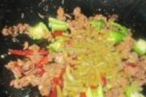 咸豆角炒子鸭的做法图解7