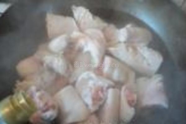 黄芪黄豆煲猪爪的做法图解4