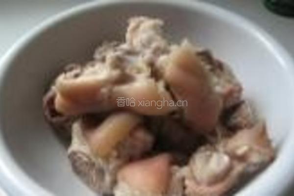 无酱油红烧猪蹄的做法图解2