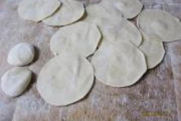 菠菜豆腐煎饺的做法图解5