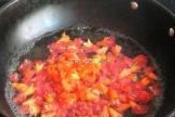 石榴花炒腊肉的做法图解5
