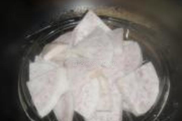 芋蓉香酥鸭的做法图解1