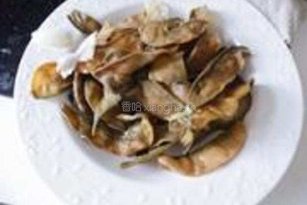 米豆皮炖肉的做法图解2
