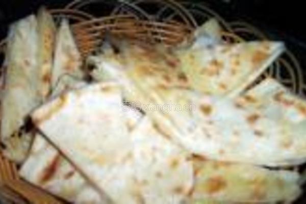 鱼头泡饼锅的做法图解3
