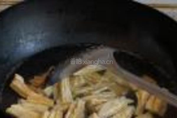 干锅牛蛙的做法图解3
