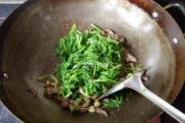 菠菜炒猪肝的做法图解8