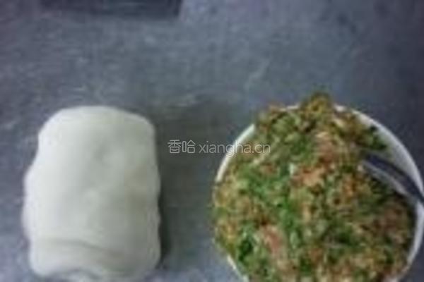 荠菜汤圆炖鱼头的做法图解5