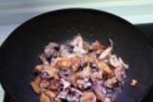 茶树菇干烧鸡肉的做法图解2
