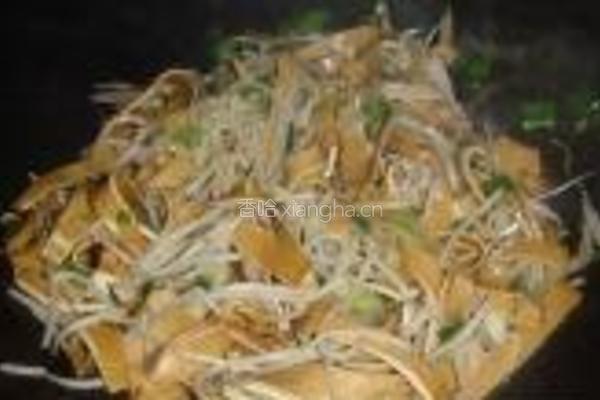 蒜苗豆芽炒豆腐干的做法图解6