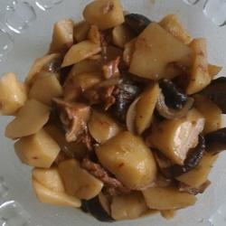 土豆烧牛肉的做法[图]