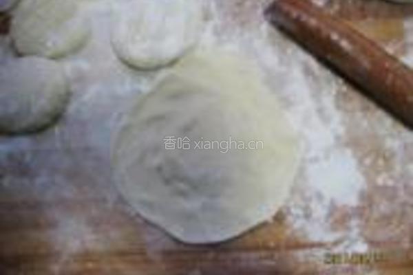 小芹菜鲜肉烧麦的做法图解6