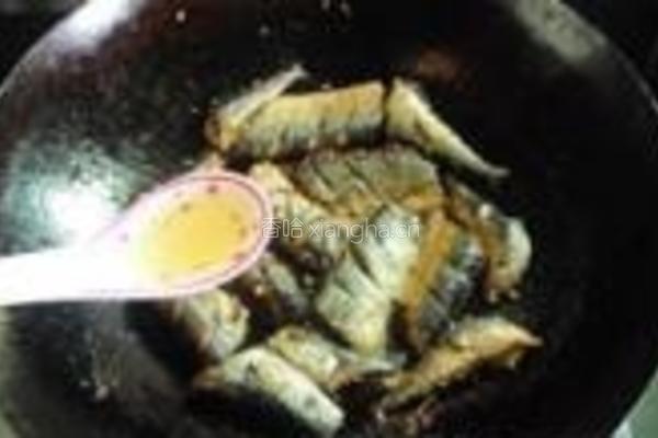 干煎秋刀的做法图解8