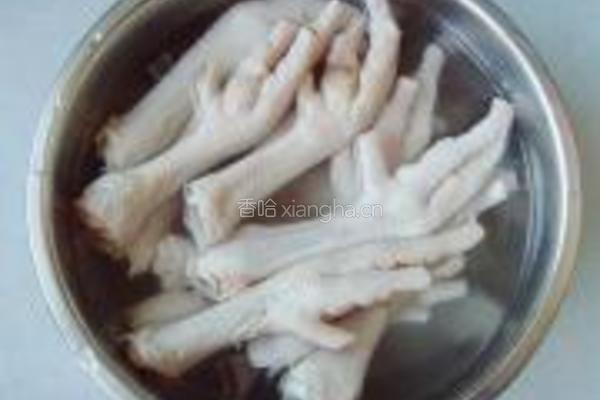 泡椒凤爪的做法图解2