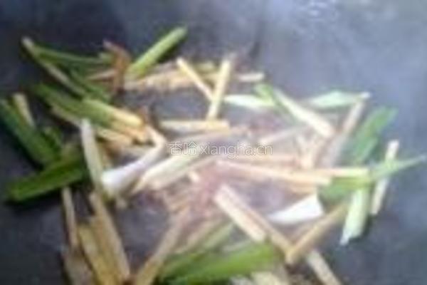 腊肉炒冬笋的做法图解8
