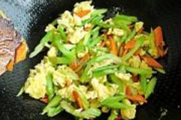 芹菜炒鸡蛋的做法图解10