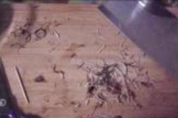 油爆虾的做法图解2