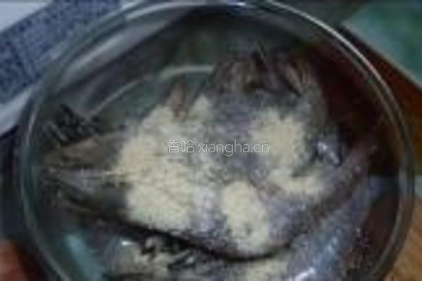 油爆虾的做法图解3