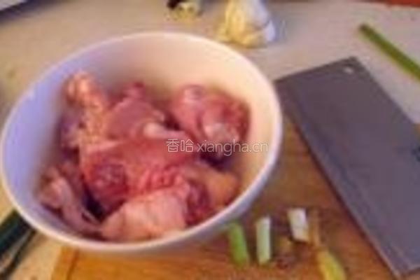 栗子烧鸡腿的做法图解2