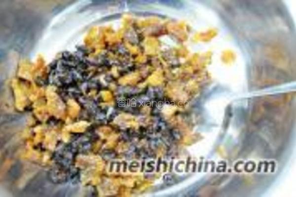 豆豉鲮鱼拌油麦菜的做法图解3