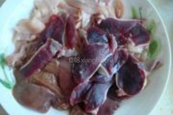 双椒炒鸭杂的做法图解1