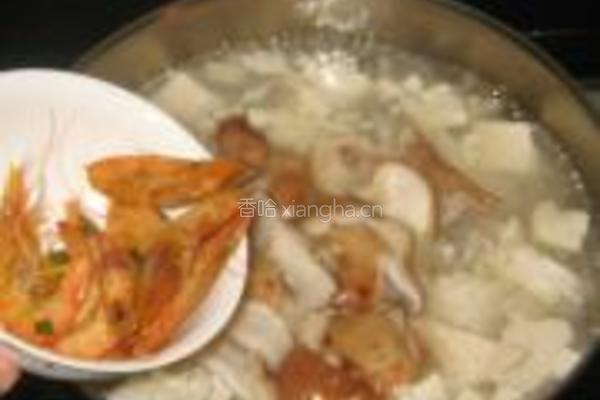 香菇海虾豆腐汤的做法图解5