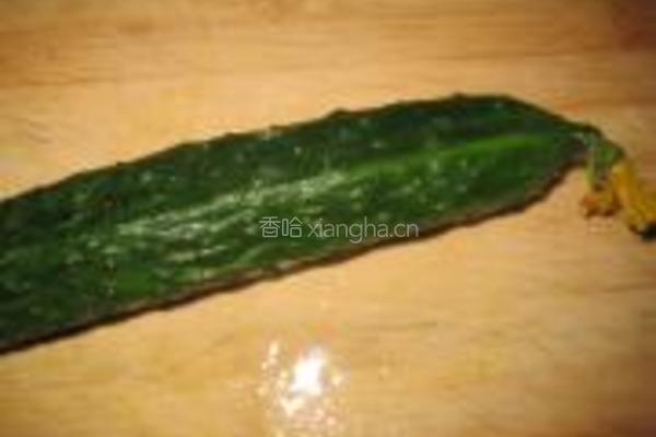 炝黄瓜的做法图解1