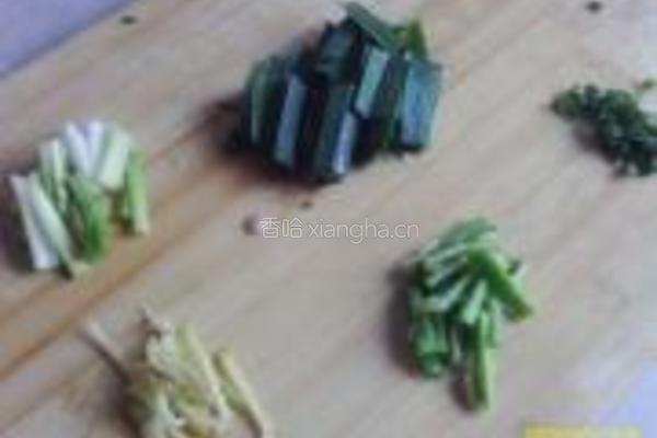 川味肉沫茄子的做法图解2