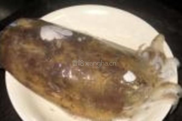 白灼墨鱼的做法图解1