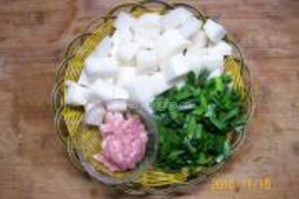 大蒜肉末烧萝卜的做法图解4