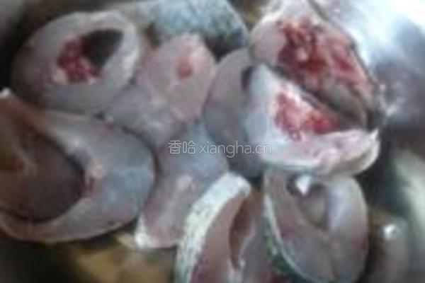 砂锅焖烤鱼的做法图解2