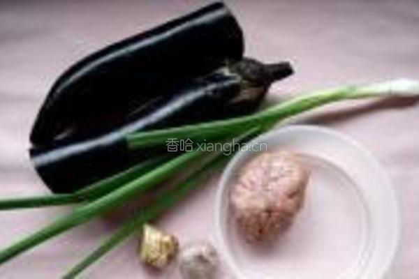 家常茄子的做法图解1