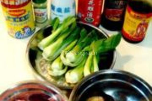 碧绿香菇盒的做法图解1