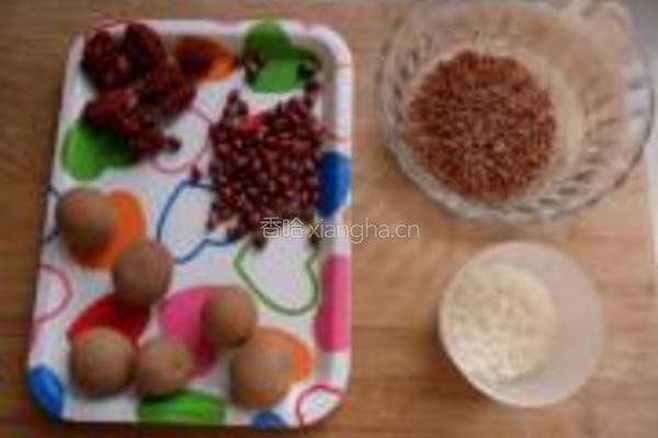 桂圆红枣红豆米糊的做法图解1