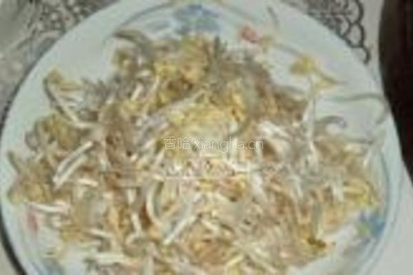 银芽青椒炒豆干的做法图解1