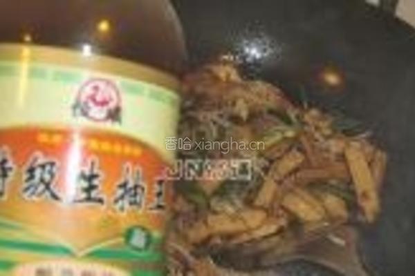 银芽青椒炒豆干的做法图解12