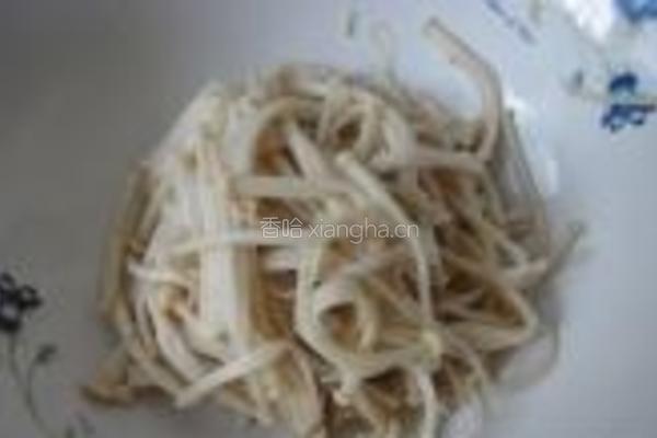 金针菇拌干豆腐丝的做法图解2