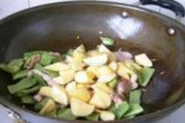 豆角土豆炖宽粉的做法图解5