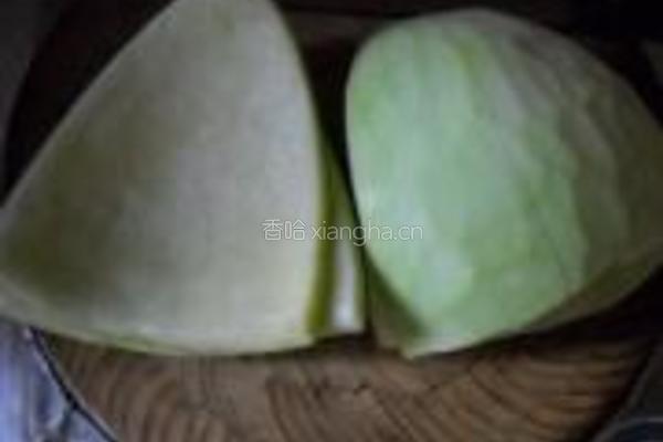 糖醋翠衣紫甘蓝的做法图解1