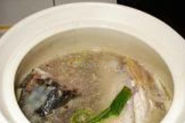 鱼头鱼骨豆腐汤的做法图解5