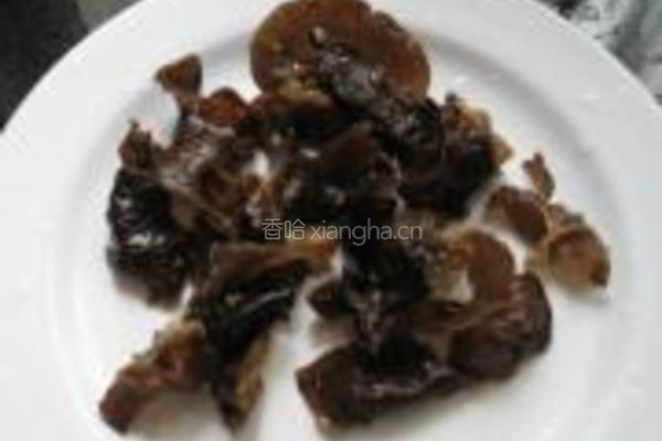 特色蒸鲈鱼的做法图解8