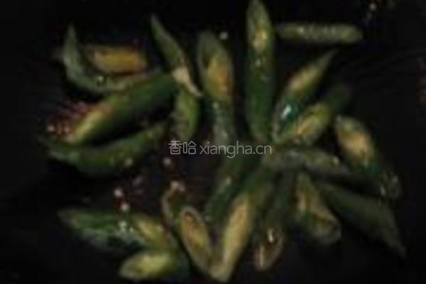 小辣椒炒鸡蛋的做法图解5
