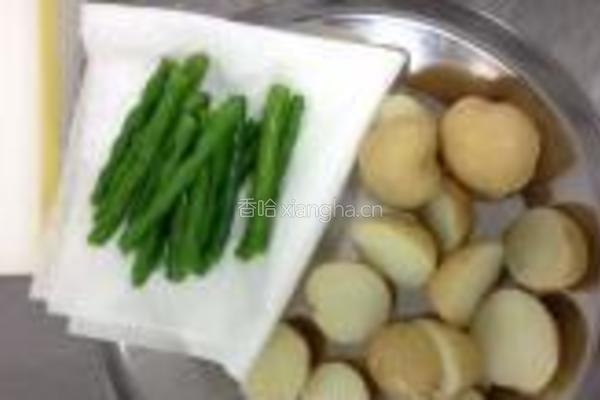 蒜味鸡腿小土豆的做法图解7