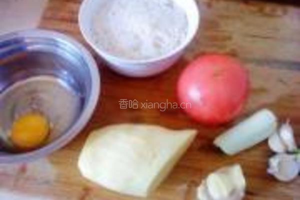 土豆番茄蛋炒饭的做法图解1
