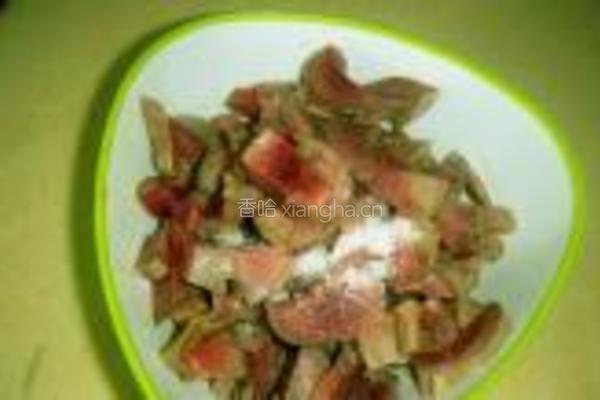 毛豆青椒炒鸭胗的做法图解2