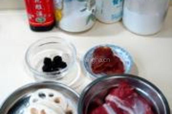 杏干肉的做法图解1