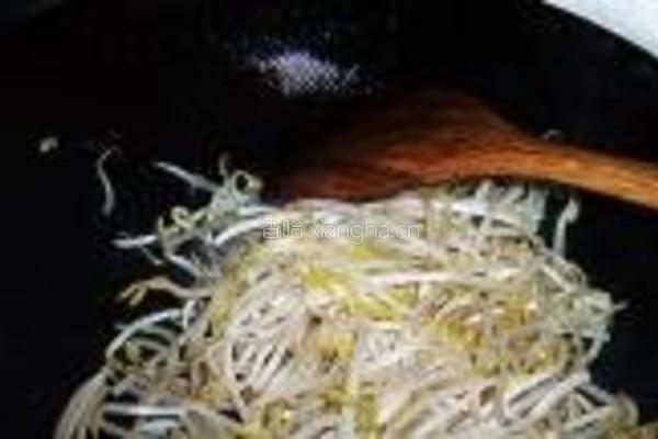 爆炒豆芽的做法图解4