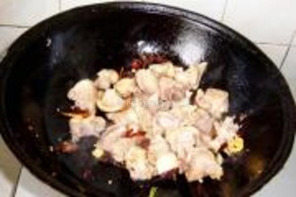 茶树菇焖鸭的做法图解5