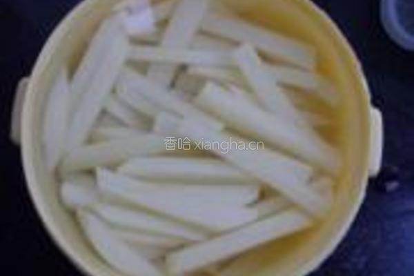红焖土豆条的做法图解2