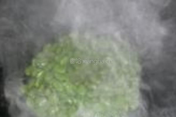 葱香蚕豆的做法图解5