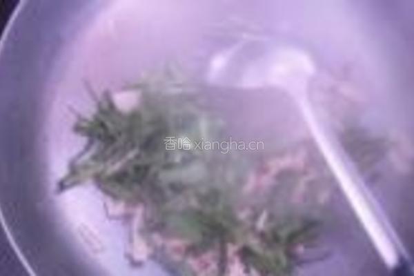韭菜炒豆腐皮的做法图解4